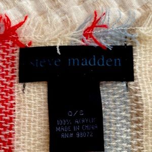 Steve Madden Scarf,  it’s very big.